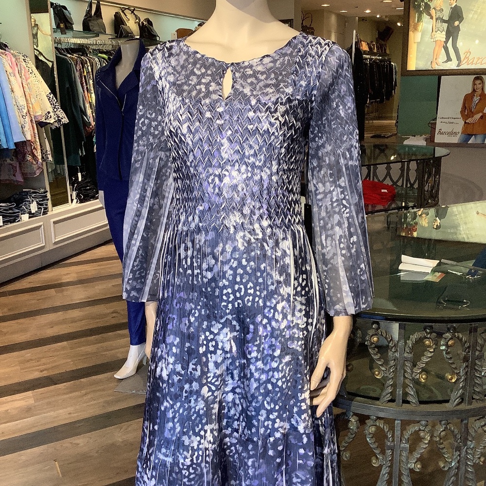 Barcelino San Francisco print wonder dress. Mosaic like print detailed